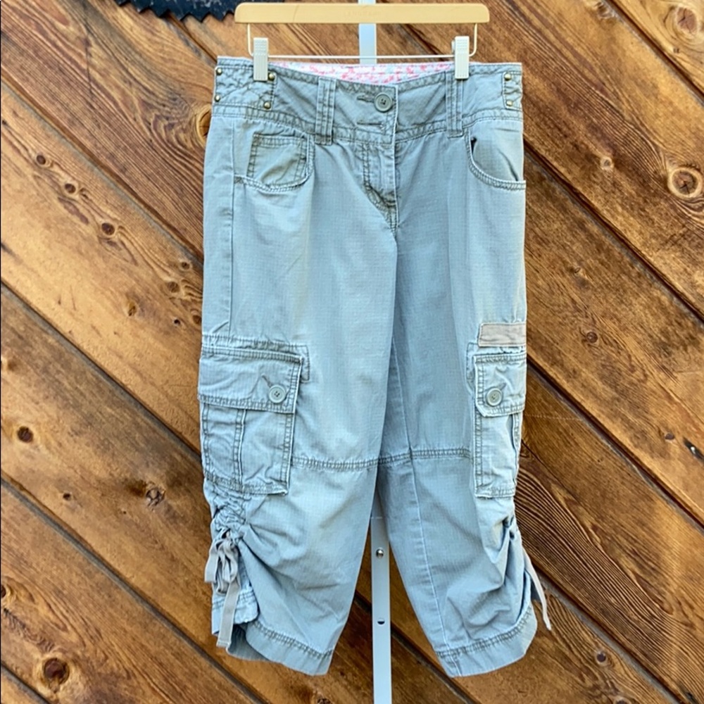 Cabi 372 Olive Green cargo Capri 566
